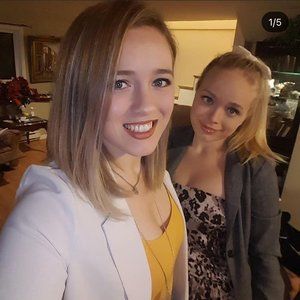 Meet your Posher, Dori